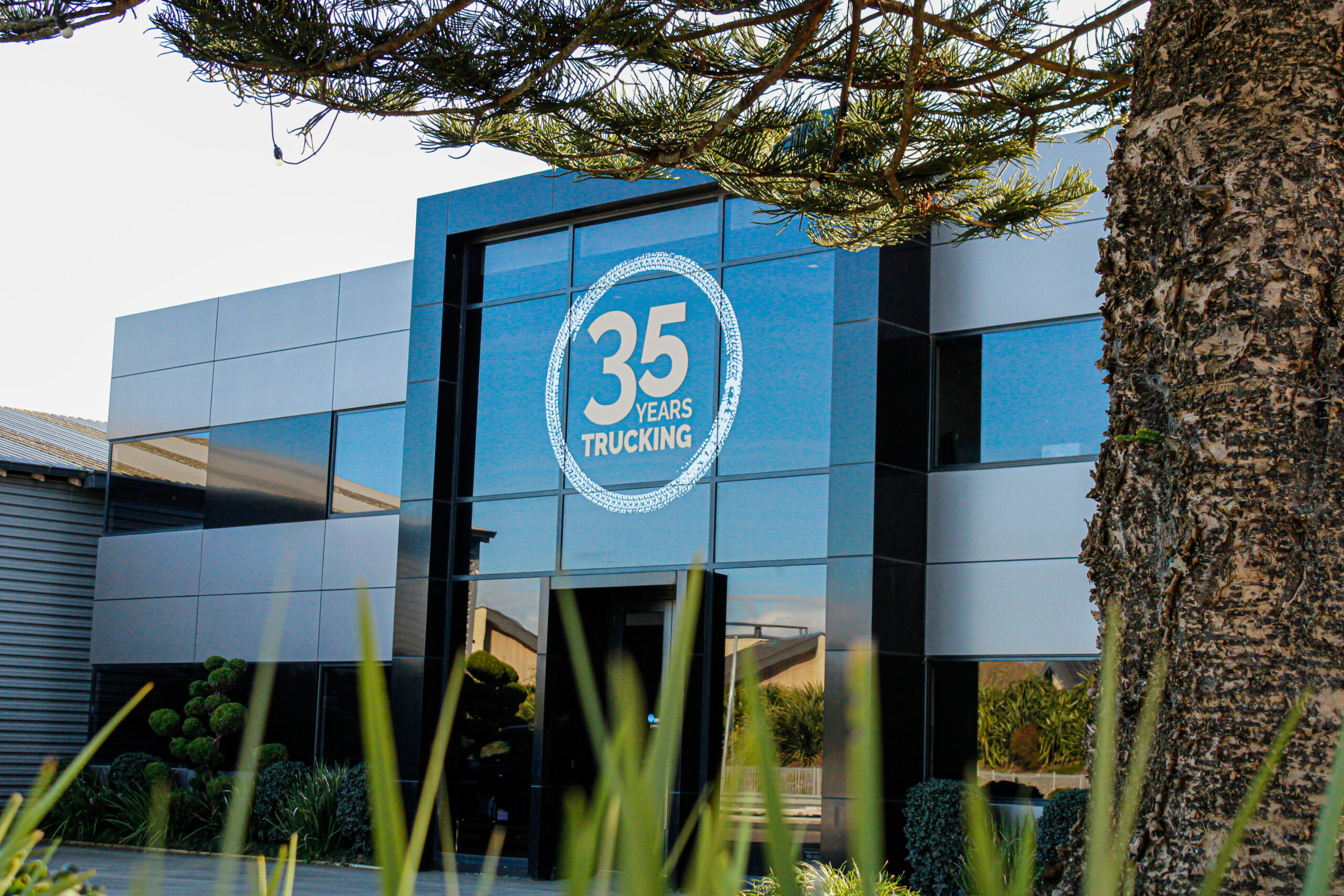 vacancies-img